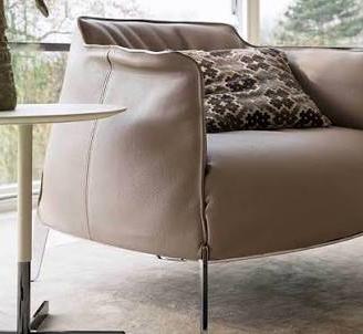 Poltrona Frau Archibald Nuove SvendiataPrezzoStock