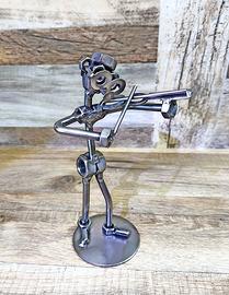 Scultura viti e bulloni violino violinista