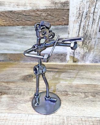 Scultura viti e bulloni violino violinista