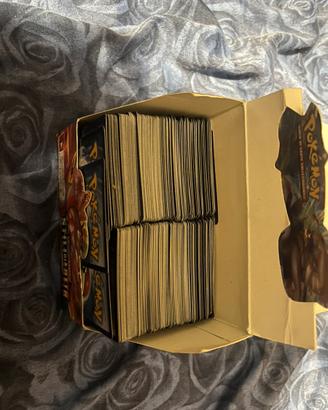 Lotto carte pokemon stili di lotta + charizard V
