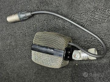 Microfono AKG D12
