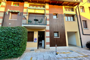 Bilocale nuovo arredato a Torri del Benaco