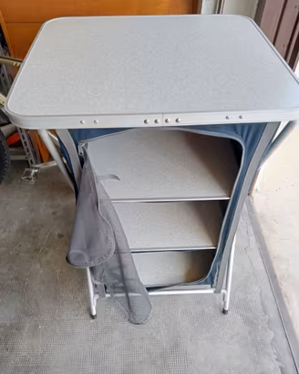 Mobiletto dispensa da campeggio