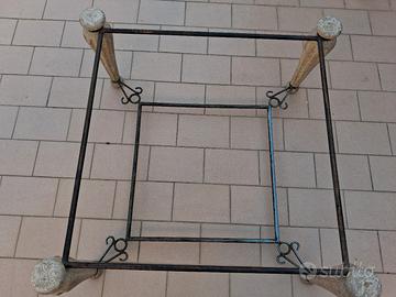 Tavolo in Ferro battuto con colonne Romane 