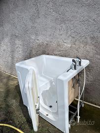 Vasca da bagno per anziani r diversamente abili
