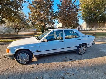 Mercedes Daimler Benz 190D 2.5