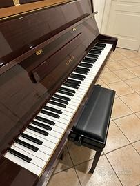 Pianoforte YAMAHA