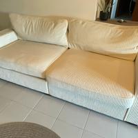 Divano avorio come nuovo.