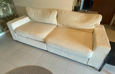 Divano avorio come nuovo.