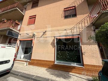 Locale commerciale bottega a pedara