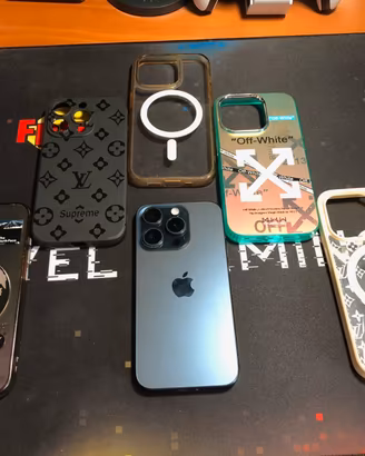 iPhone 15 pro 128gb + 5 cover