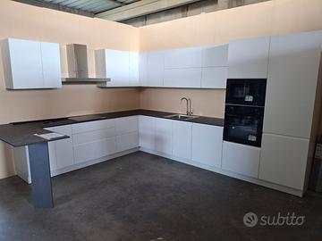 Cucina di esposizione  -- NUOVA E MODIFICABILE --