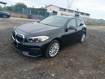 Bmw 116 116d 5p. Colorvision Edition