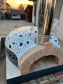 Forno a legna artigianale in cocci di coppi