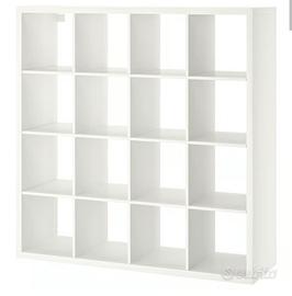Scaffalatura ikea Kallax 147x147 con box