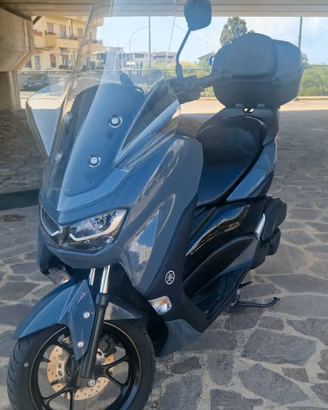 PRIVATO VENDE SCOOTER YAMAHA NMAX POWER GREY