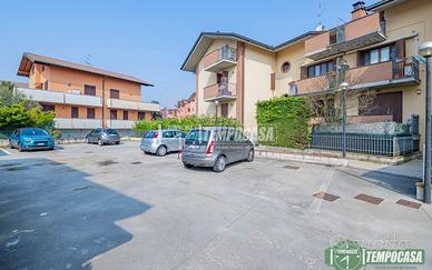 TRE LOCALI CON GIARDINO E BOX DOPPIO!