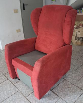 Poltrona reclinabile elettrica (prezzo trattabile)