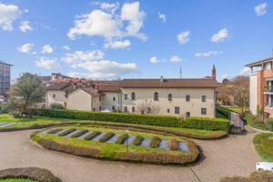 Appartamento di 125 m² con 3 locali e box auto a S
