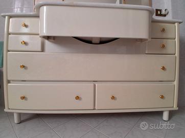 Mobile bagno con lavabo