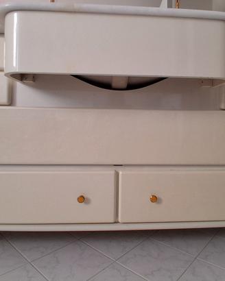 Mobile bagno con lavabo