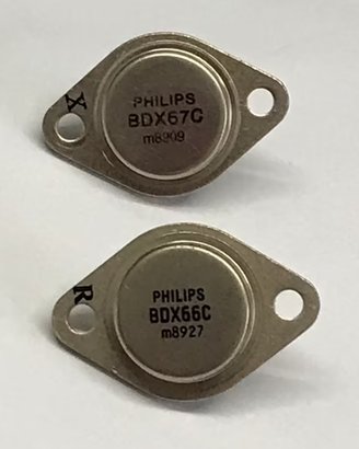 Coppia di transistor BDX66C/BDX67C PHILIPS