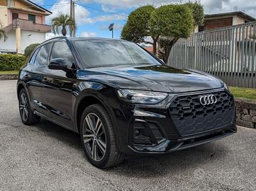 Audi Q5 40 TDI Quattro 3xS-Line Black Edition/B&O/