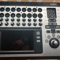 QSC TouchMix 16 - Mixer digitale