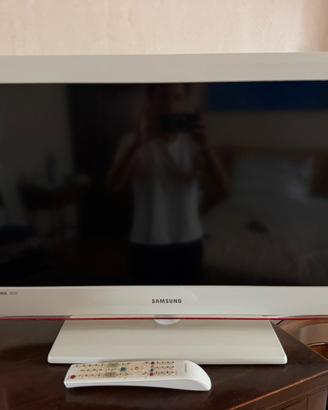 Televisore Samsung 32 pollici Lcd