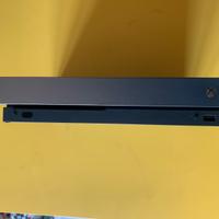 Xbox one x+2 controller di cui uno serie x