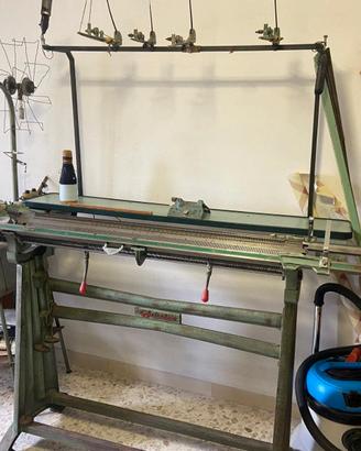 MACCHINA PER FARE MAGLIE