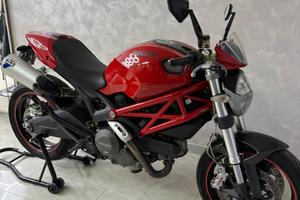 Ducati monster 696+