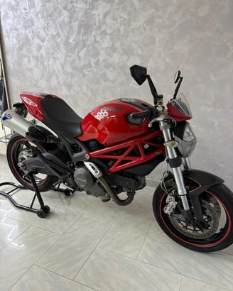 Ducati monster 696+