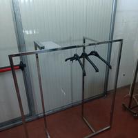 arredo negozio acciaio lucido