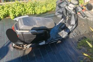 Scooter NIU ricambi - Con batteria morta