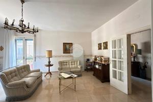 4 LOCALI A CASERTA