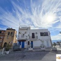 TONNARA DELL'ARENELLA: PALAZZINA FRONTE