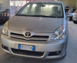 Toyota corolla 7 posti