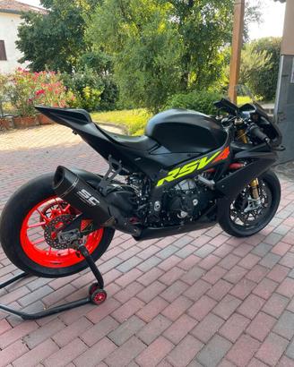 APRILIA RSV4  FACTORY 1100 ANNO 2020 – USO PISTA
