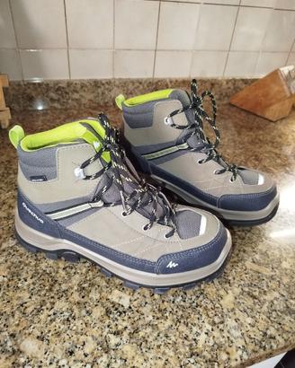 Scarponcini QUECHUA da montagna/trekking n.36.