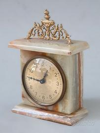 PICCOLO OROLOGIO SOPRAMMOBILE VINTAGE IN ONICE