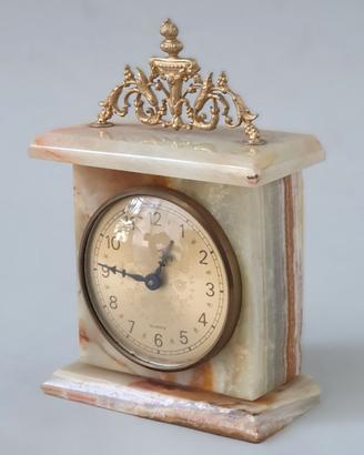PICCOLO OROLOGIO SOPRAMMOBILE VINTAGE IN ONICE