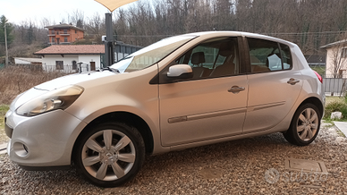 Renault Clio Neopatentati