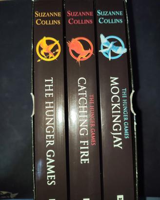The Hunger Games Suzanne Collins Bundle da 3