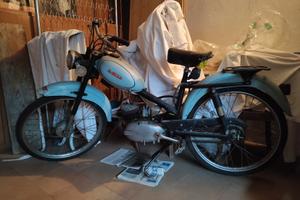 Ciclomotore anni '60. Modello "Gitan Grillo"