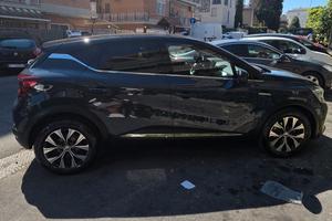 renault captur II / 2023