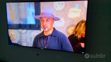 Tv led 43 pollici