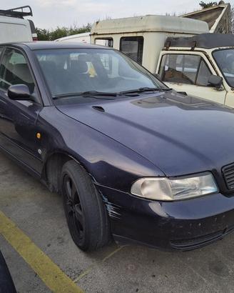 Audi A4 Berlina B5 1.8 Demolito - Per Ricambi