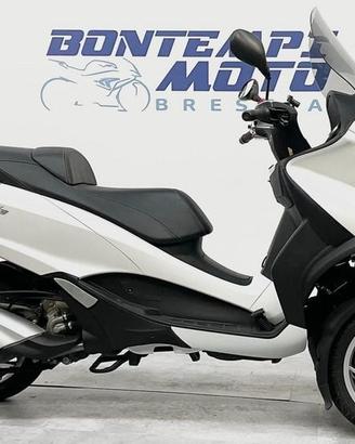 Piaggio MP3 300 LT - Patente B