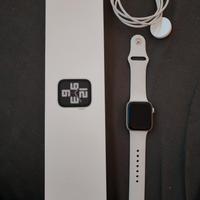 Apple Watch SE 40mm  Silver, 
